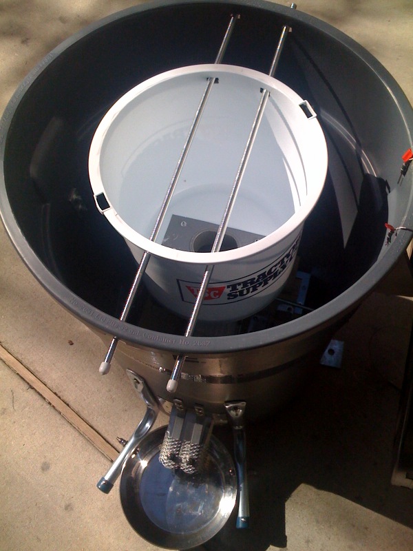 Super Feeder Outdoor Trash Can Installation Inside View